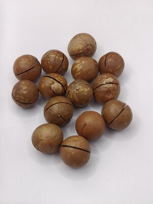 มะเขือเทศแมคดาเมียพรีเมียมที่มีช่องแตกลุ้นก่อน เพื่อให้เปลือกง่าย - มะเขือเทศทอดครีมและเนย