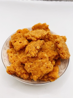 ไข่เกลือ เหลืองไข่ เนื้อแห้ง ผงเนื้อ ผสมข้าวเค้กเกร็กเกอร์ หนาแน่น รสชาติรสชาติรสชาติรสชาติรสหวาน ข้าวทอด ผงข้าวกูบ้า