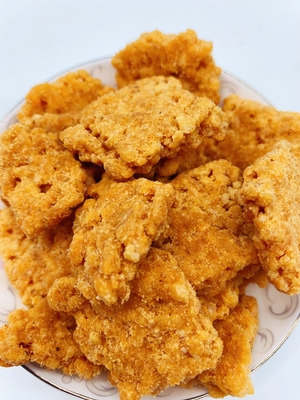 ไข่เกลือ เหลืองไข่ เนื้อแห้ง ผงเนื้อ ผสมข้าวเค้กเกร็กเกอร์ หนาแน่น รสชาติรสชาติรสชาติรสชาติรสหวาน ข้าวทอด ผงข้าวกูบ้า