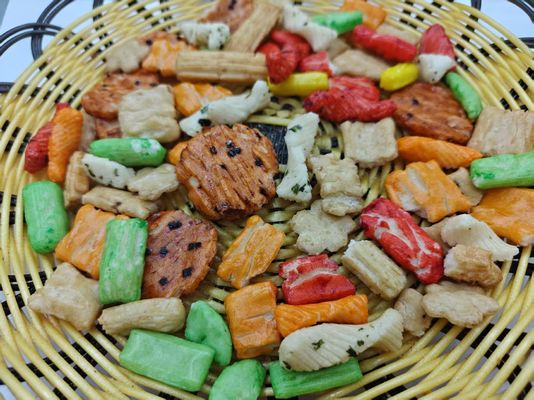 อร่อยแบบกําเนิด ผสมครั๊กเกอร์ข้าว แพ็คหลากหลาย แพ็คหลากหลาย พร้อมสารสกัดน้ํามัน