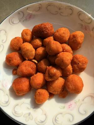 ทองเหลืองทอง Crunch ถั่วเหลือง Snack กับเหลืองไข่เกลือและรสชาติรสชาติรสชาติใน OEM การบรรจุที่กําหนดเอง