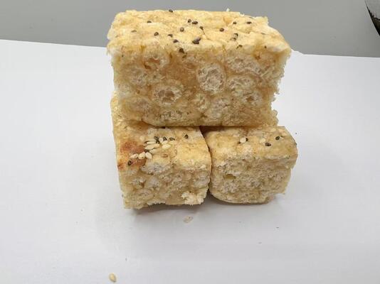 Saqima Pastry อาหารจีนแบบดั้งเดิม ผึ้ง อาหารว่าง กระจ่างใส ไม่มีรสชาติประดิษฐ์ ดีสําหรับกระต่ายและท้อง