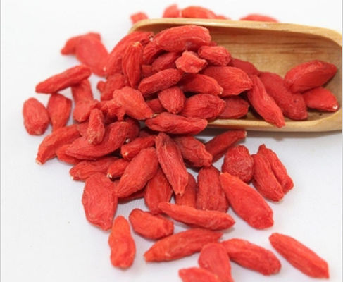 เกรดเอ Goji Berry ผลไม้แห้งขนมขบเคี้ยวรสผลไม้ดิบ 0.3-0.5% กรดซิตริก